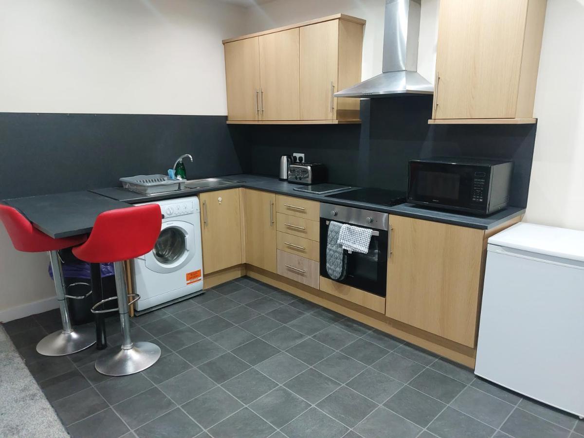 2 Large Bedroom Apartment- Wifi & Parking Fleetwood Luaran gambar
